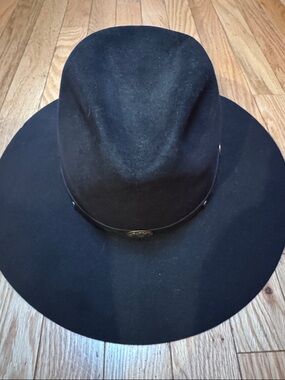 Beaver company hat 🎩